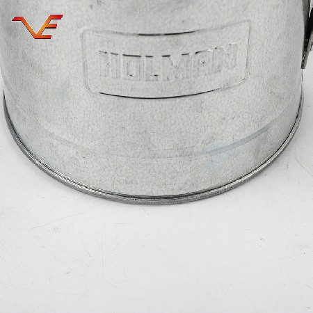 Wholesale, custom-made iron sheet thickened watering bucket, watering flowers and vegetables, watering pot, gardening, iron bucket, watering pot