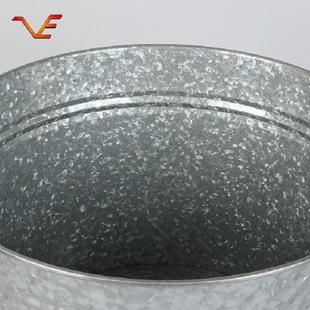 Multi specification optional bucket, galvanized iron sheet and LOGO iron sheet bucket with handle, wholesale in large quantities by manufacturers