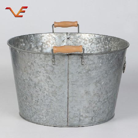 Iron bucket with handle manufacturer can add logo for wholesale in large quantities. Multiple specifications can be selected. Galvanized iron bucket